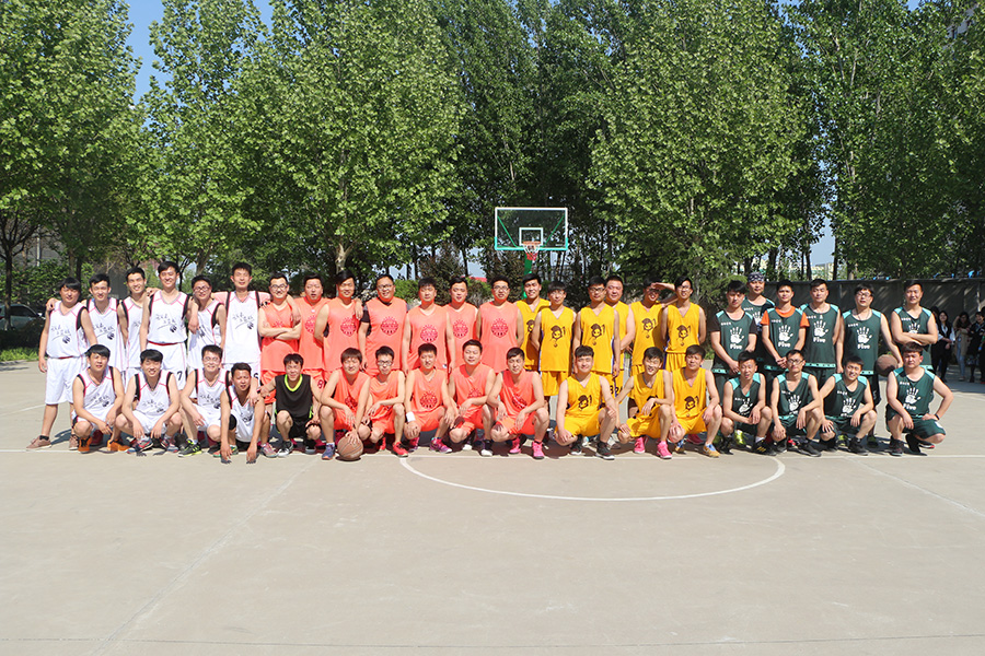 青春無(wú)畏，逐夢(mèng)揚(yáng)威！河南青峰屆“創(chuàng)新杯”員工籃球聯(lián)賽首戰(zhàn)圓滿落幕！
